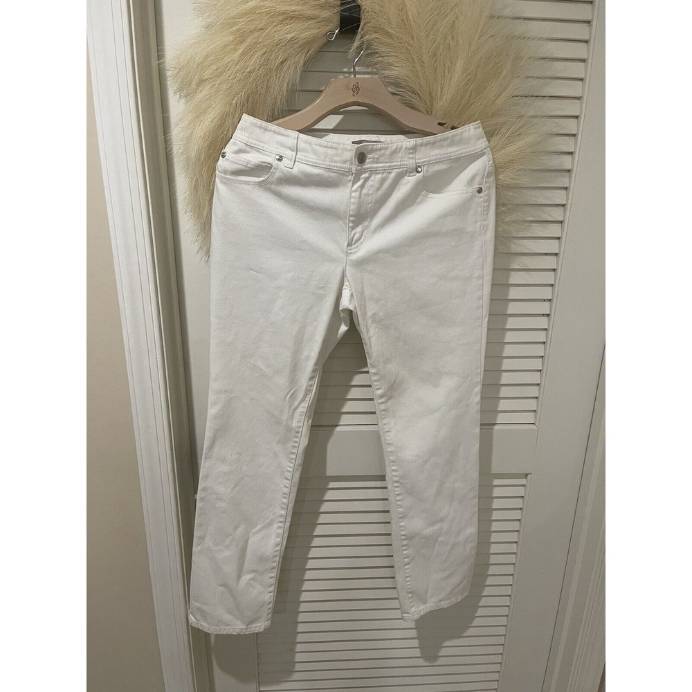CHICO'S Denim Straight Leg Jeans 0.5 Short  White​​